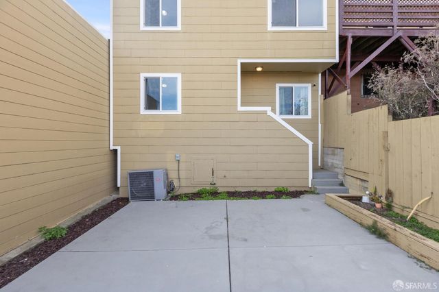 517 Nevada Street, San Francisco, CA 94110