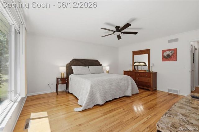 5048 Tree Hill Road, Grand Blanc, MI 48439