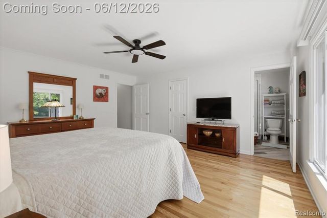 5048 Tree Hill Road, Grand Blanc, MI 48439