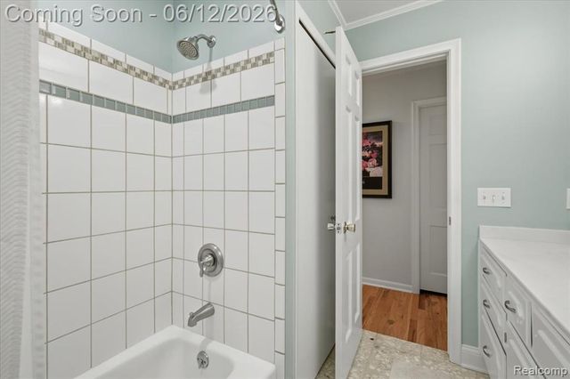 5048 Tree Hill Road, Grand Blanc, MI 48439