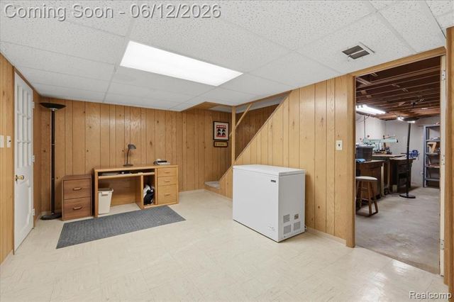 5048 Tree Hill Road, Grand Blanc, MI 48439