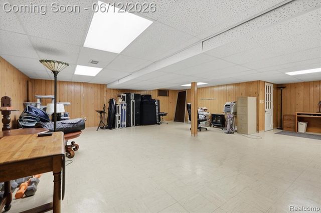 5048 Tree Hill Road, Grand Blanc, MI 48439