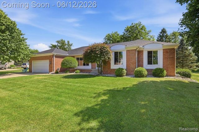 5048 Tree Hill Road, Grand Blanc, MI 48439