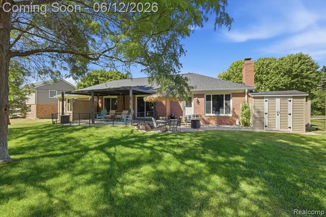 5048 Tree Hill Road, Grand Blanc, MI 48439