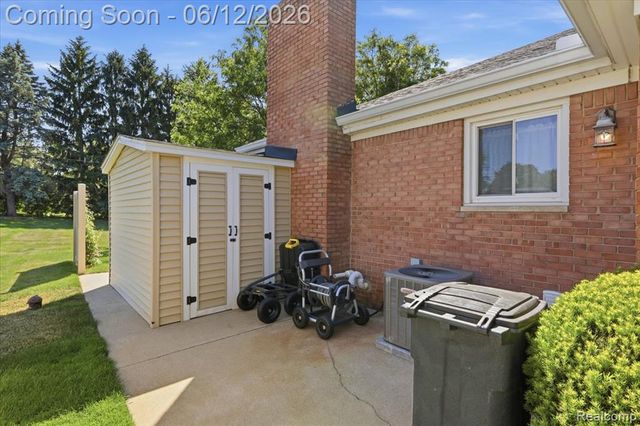 5048 Tree Hill Road, Grand Blanc, MI 48439