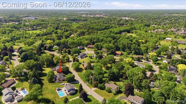 5048 Tree Hill Road, Grand Blanc, MI 48439