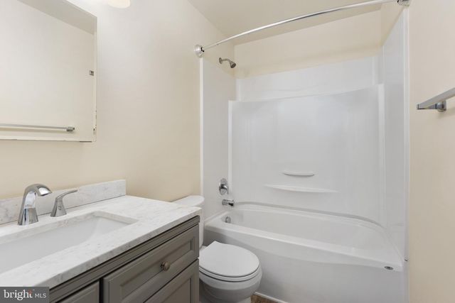 409 PRATT ST, Fredericksburg, VA 22405