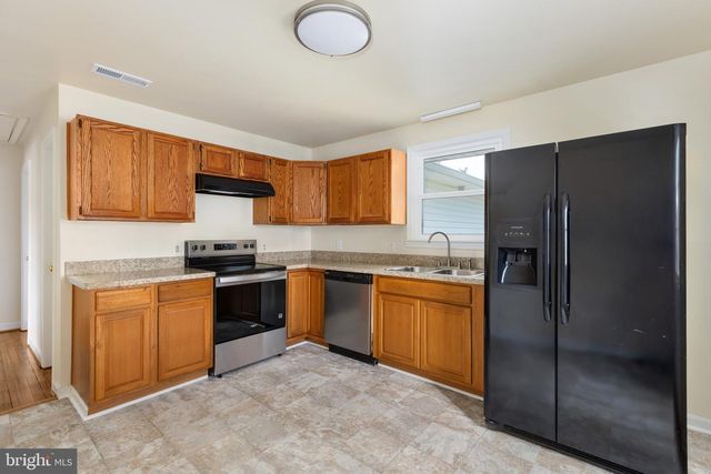 409 PRATT ST, Fredericksburg, VA 22405