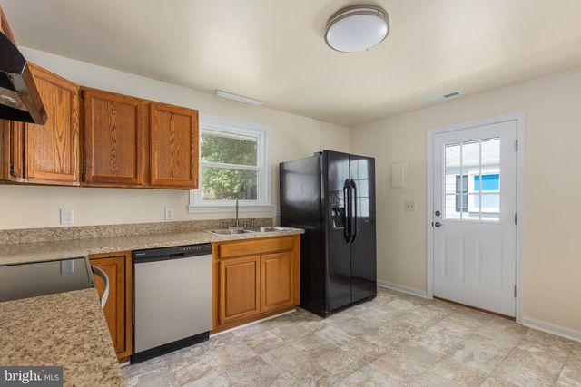409 PRATT ST, Fredericksburg, VA 22405