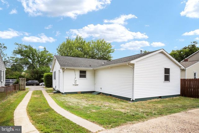 409 PRATT ST, Fredericksburg, VA 22405