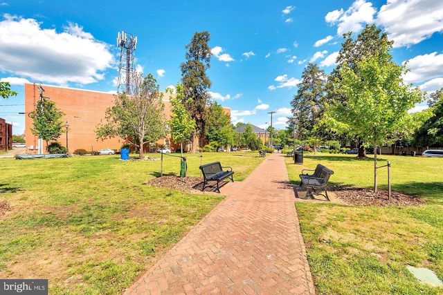 409 PRATT ST, Fredericksburg, VA 22405