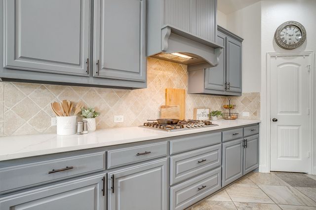 125 Fairweather Drive, Burleson, TX 76028