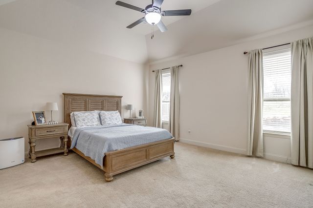 125 Fairweather Drive, Burleson, TX 76028