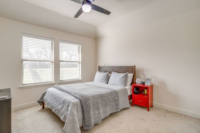 125 Fairweather Drive, Burleson, TX 76028