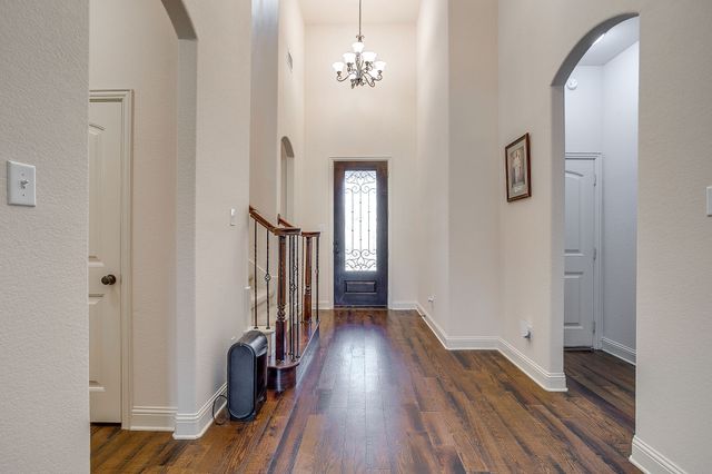 125 Fairweather Drive, Burleson, TX 76028