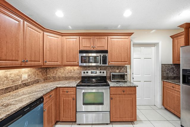 3135 NW 13th Street, Delray Beach, FL 33445