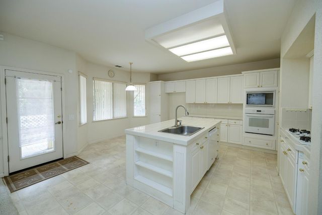 1613 Mable Ave, Modesto, CA 95355