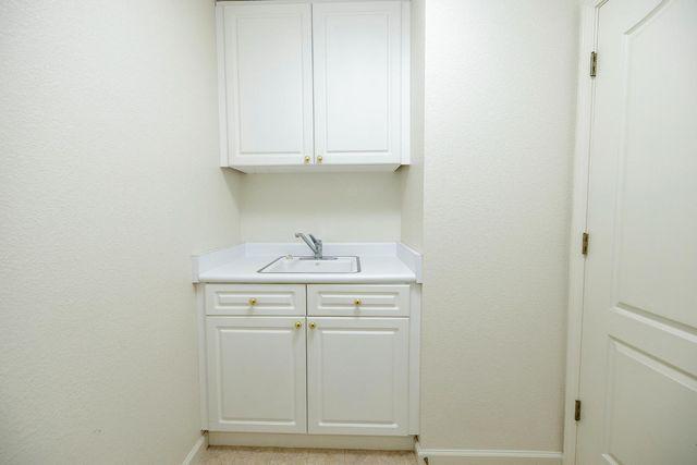 1613 Mable Ave, Modesto, CA 95355