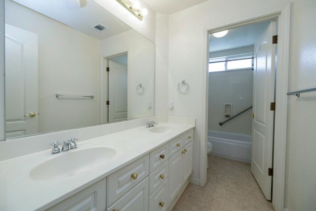 1613 Mable Ave, Modesto, CA 95355