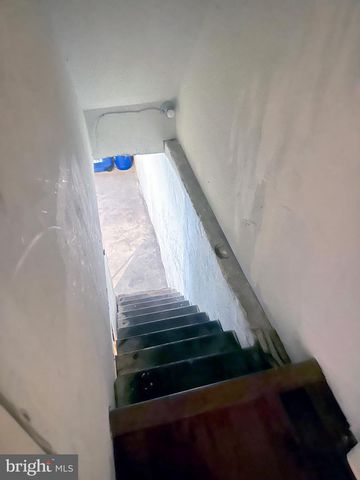 1018 JACKSON ST, Philadelphia, PA 19148