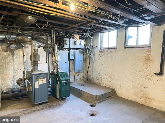 1018 JACKSON ST, Philadelphia, PA 19148