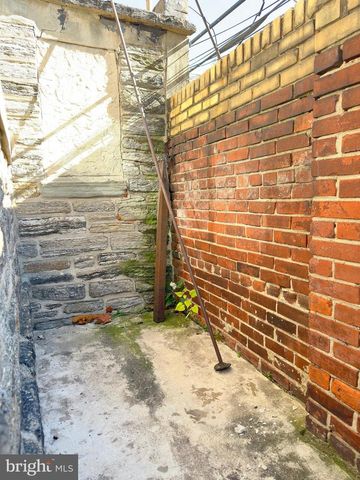 1018 JACKSON ST, Philadelphia, PA 19148