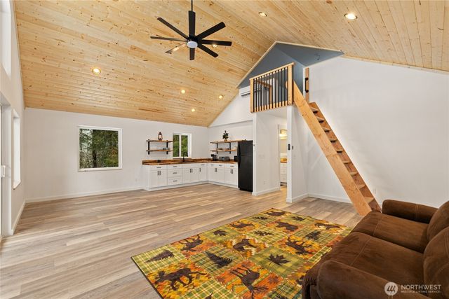 350 Redwood Lane, Ronald, WA 98940