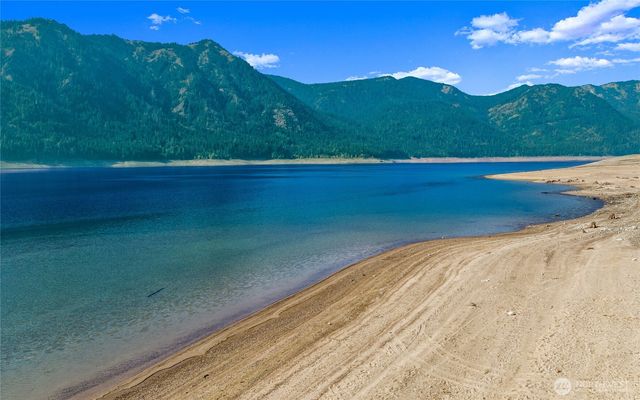 350 Redwood Lane, Ronald, WA 98940