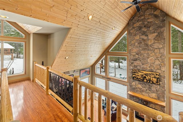 350 Redwood Lane, Ronald, WA 98940