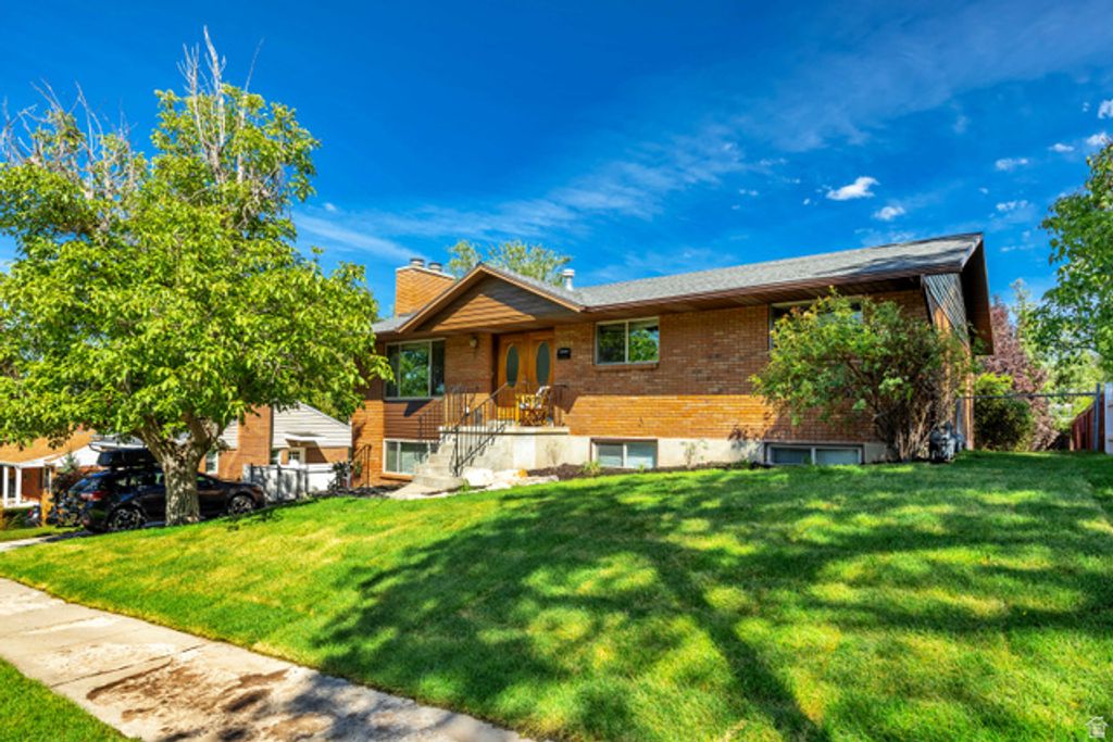 2555 E ELM AVE, Salt Lake City, UT 84109 — exterior