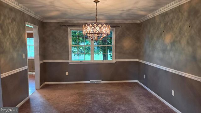 5100 ROSEWOOD DR, Center Valley, PA 18034