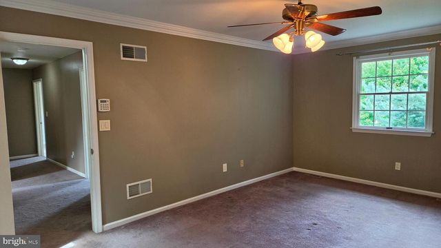 5100 ROSEWOOD DR, Center Valley, PA 18034