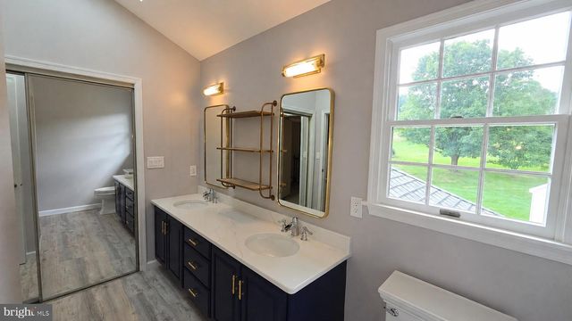 5100 ROSEWOOD DR, Center Valley, PA 18034