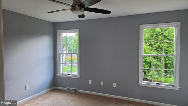 5100 ROSEWOOD DR, Center Valley, PA 18034