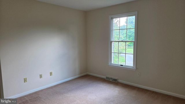 5100 ROSEWOOD DR, Center Valley, PA 18034