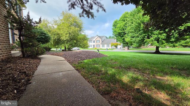 5100 ROSEWOOD DR, Center Valley, PA 18034