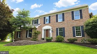 5100 ROSEWOOD DR, Center Valley, PA 18034