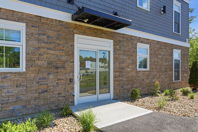7 Cross St U102, Wilmington, MA 01887