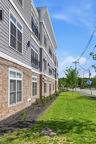 7 Cross St U102, Wilmington, MA 01887