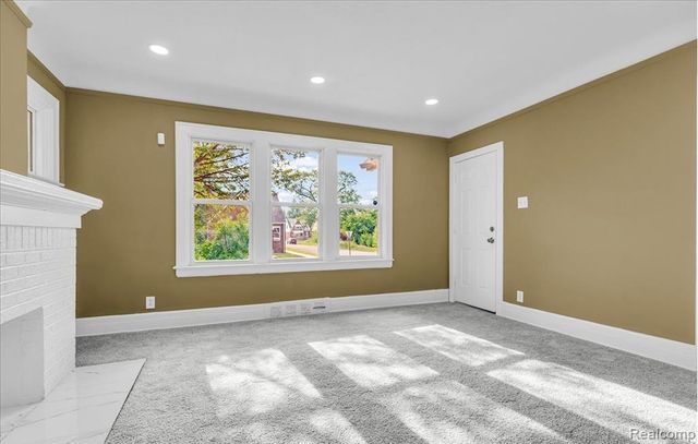 15512 Mendota, Detroit, MI 48238