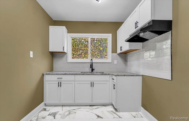 15512 Mendota, Detroit, MI 48238