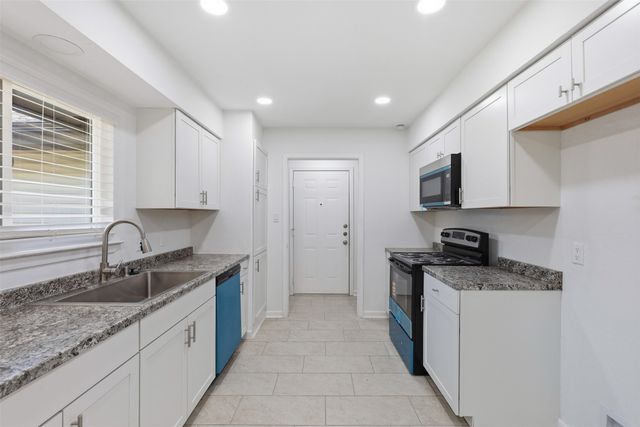 4351 Altamesa Boulevard, Fort Worth, TX 76133