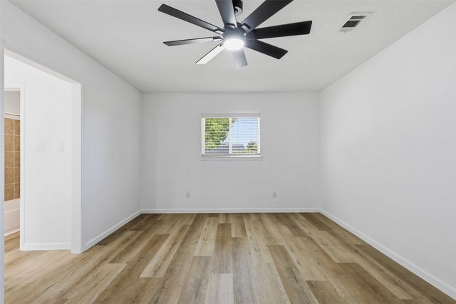 4351 Altamesa Boulevard, Fort Worth, TX 76133