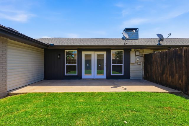 4351 Altamesa Boulevard, Fort Worth, TX 76133