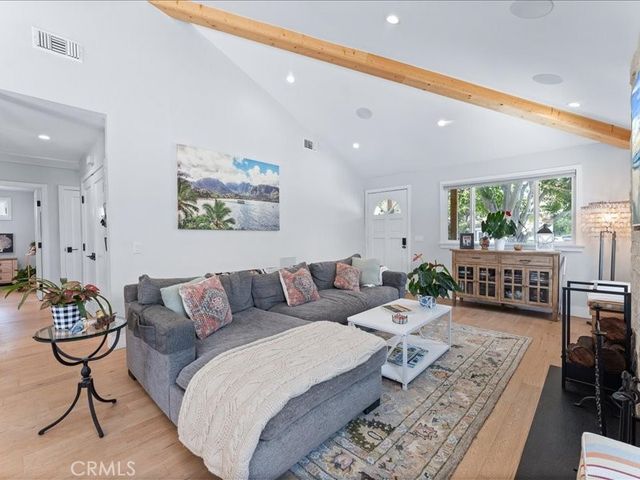 168 Monte Vista Avenue, Costa Mesa, CA 92627