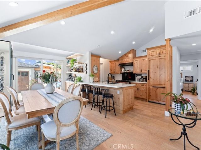 168 Monte Vista Avenue, Costa Mesa, CA 92627