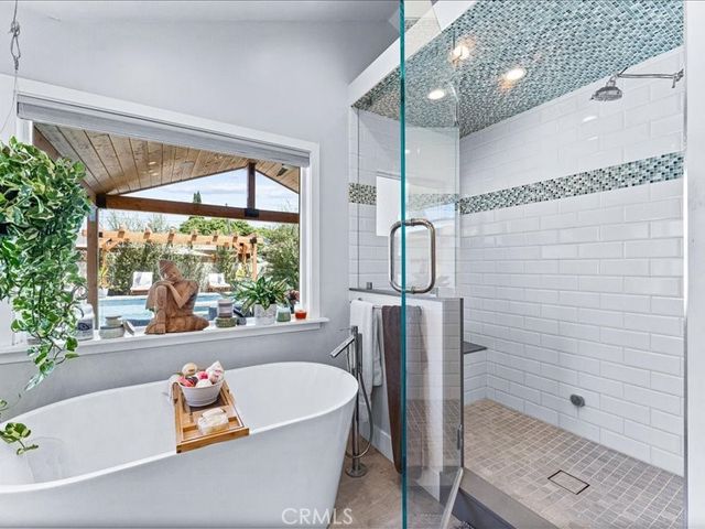 168 Monte Vista Avenue, Costa Mesa, CA 92627