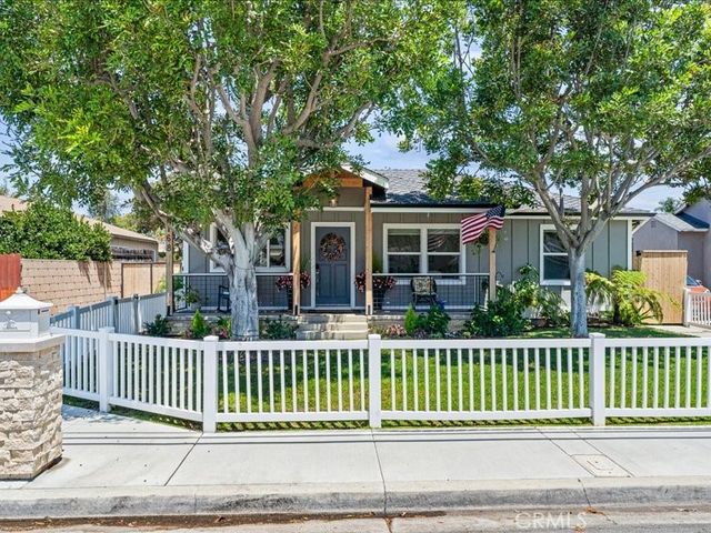 168 Monte Vista Avenue, Costa Mesa, CA 92627
