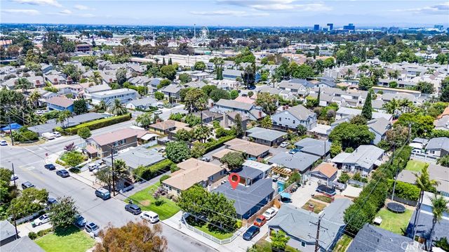 168 Monte Vista Avenue, Costa Mesa, CA 92627