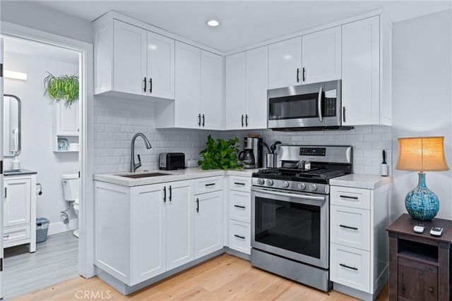 168 Monte Vista Avenue, Costa Mesa, CA 92627